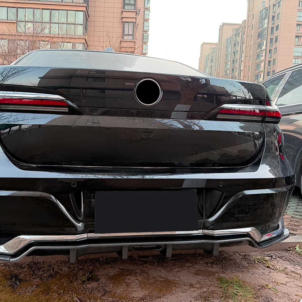 AMP-Z Rear Bumper Spoiler Lip For BMW 7 Series i7 M Sport 2023+