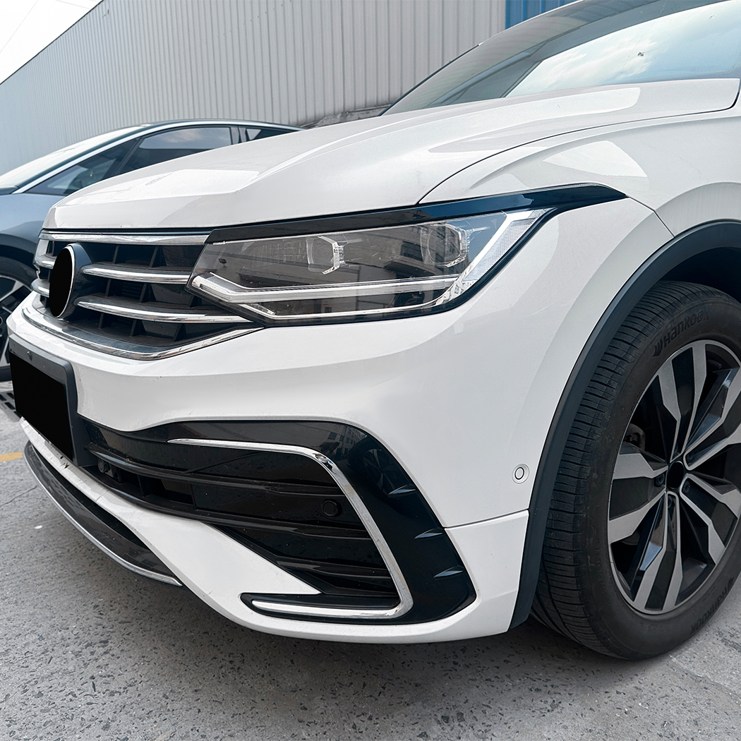 AMP-Z Headlight Eyebrows Eyelids Sticker For VW Volkswagen Tiguan MK2.5 2021-2023