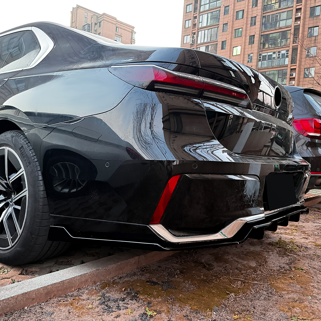 AMP-Z Rear Bumper Spoiler Lip For BMW 7 Series i7 M Sport 2023+