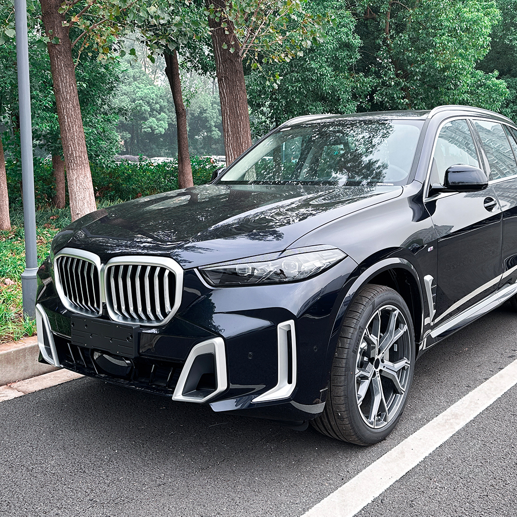 AMP-Z Headlight Eyebrows Eyelids Sticker For BMW X5 X6 G05 G06 2023+