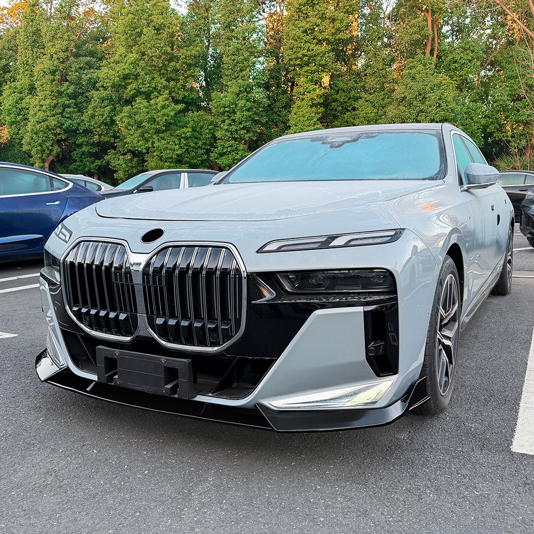 AMP-Z Front Bumper Lip Splitter For BMW 7 Series i7 G70 G73 2023+