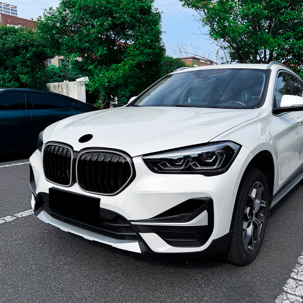 AMP-Z Front Bumper Grille Grill With Lights For BMW X1 F48 F49 LCI 2020-2022