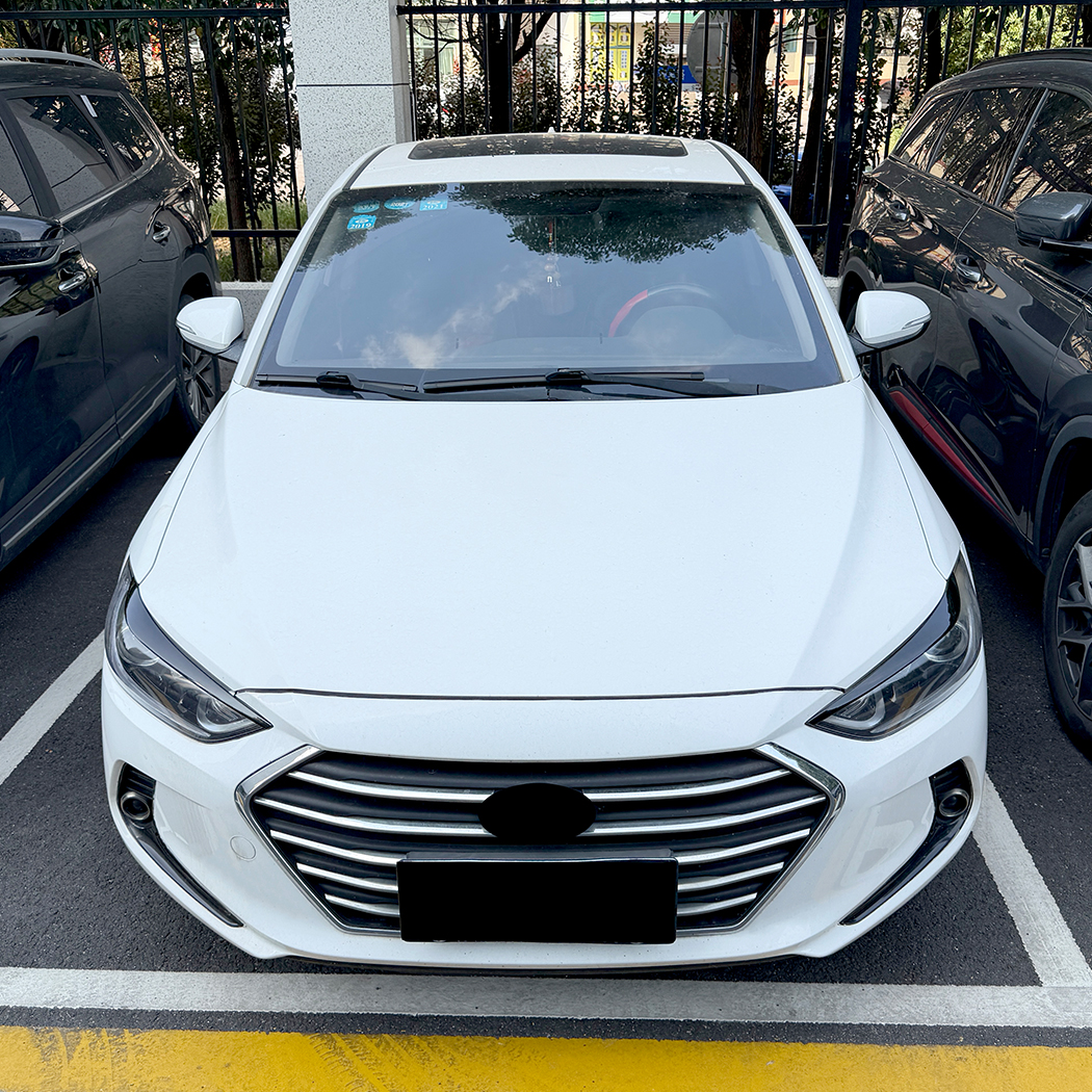 AMP-Z reflektor brwi powieki naklejka na Hyundai Elantra MK6 przed liftingiem